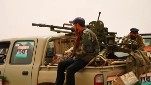 Read more about the article Alertă de călătorie pentru Libia, după ce un român angajat al unei companii de securitate a fost arestat