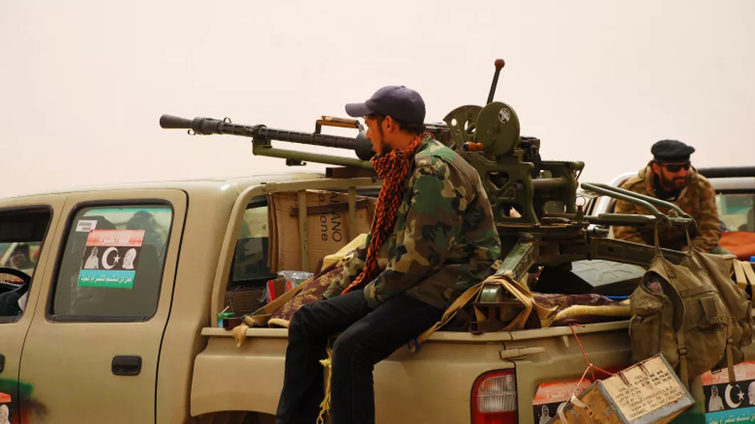 You are currently viewing Alertă de călătorie pentru Libia, după ce un român angajat al unei companii de securitate a fost arestat