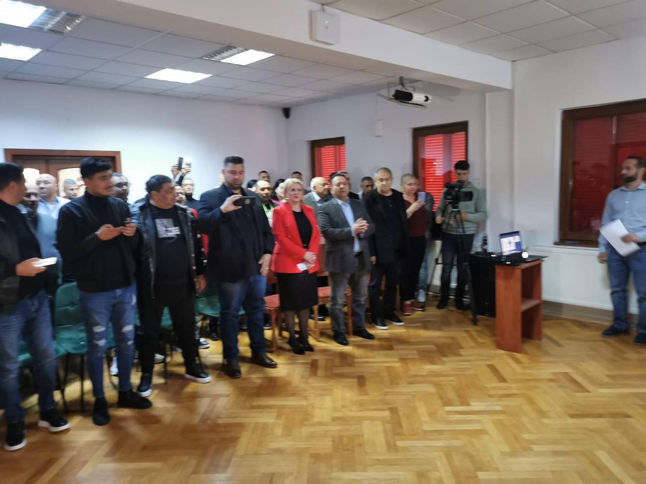 Prefectul județului Dâmbovița, de Ziua Romilor cetățenii români de