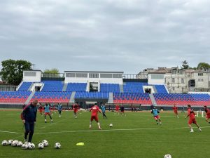Read more about the article Disputa Chindia Târgoviște – FC Voluntari, din ultima etapă a play-out-ului, se va juca cu casa închisă! Mâine seară va avea loc inaugurarea arenei „Eugen Popescu”