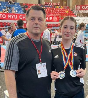 Read more about the article Salbă de medalii pentru karateka de la CS Târgoviște la Campionatul European. Andreea Geană a obținut aurul