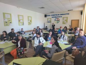 Read more about the article Casa Corpului Didactic Dâmbovița a organizat atelierul „Educația non-formală: actori, practici, perspective”