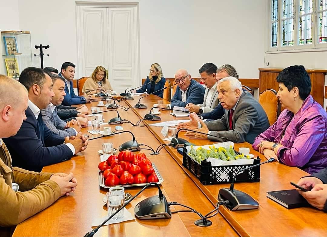 You are currently viewing Casa de comerț Unirea a finalizat proiectul de achiziții legume-fructe de la producătorii din cadrul cooperativelor