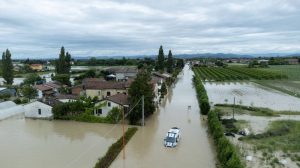 Read more about the article Peste 36.000 de persoane sunt sinistrate în urma inundaţiilor din Italia