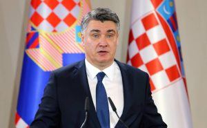 Read more about the article Preşedintele Croației nu va participa la încoronarea regelui Charles al III-lea deoarece avionul cu care trebuia să zboare s-a defectat