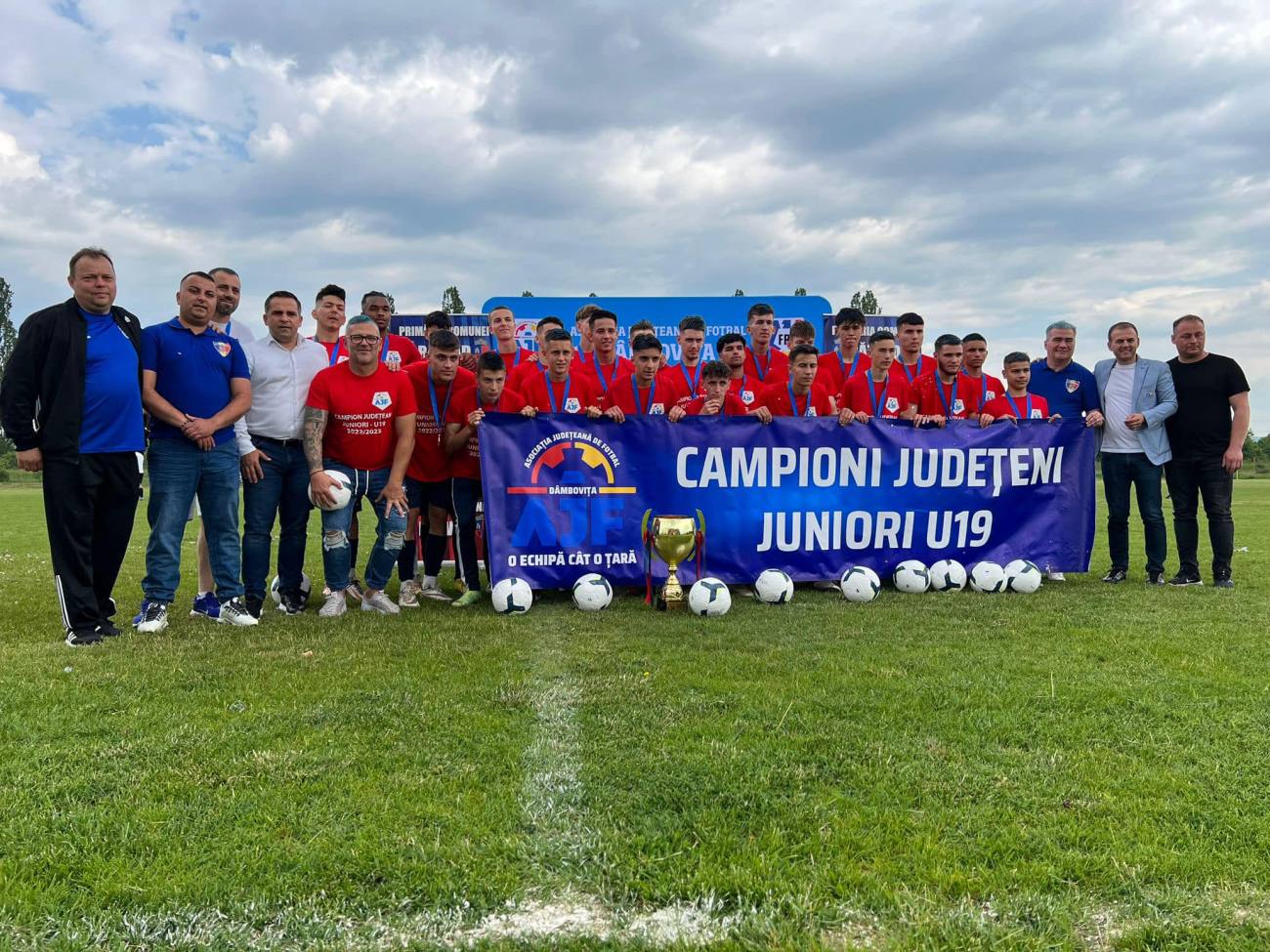 Străjerii Răzvad U19 au câștigat Campionatul Județean de Fotbal, chiar ...
