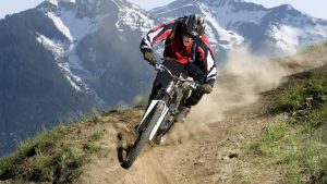 Read more about the article Vezi sfaturile salvamontiștilor, pentru practicarea în siguranță a ciclismului montan
