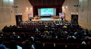 Read more about the article Clubul Studenților din municipiul Târgoviște a găzduit, ieri, Proiectul Național de responsabilitate socială „Fii avocat în școala ta!”