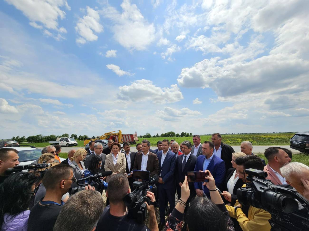 You are currently viewing Ionuț Săvoiu, secretar de stat MT: Începerea lucrărilor la DN7 Bâldana-Titu reprezintă dovada certă a interesului autorităților pentru aducerea în parametri a circulației rutiere a drumurilor intens circulate