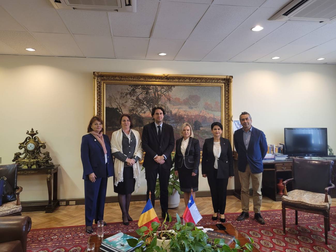 You are currently viewing Deputatul Carmen Holban a condus, săptămâna trecută, delegația Parlamentului României, într-o vizită oficială în Republica Chile