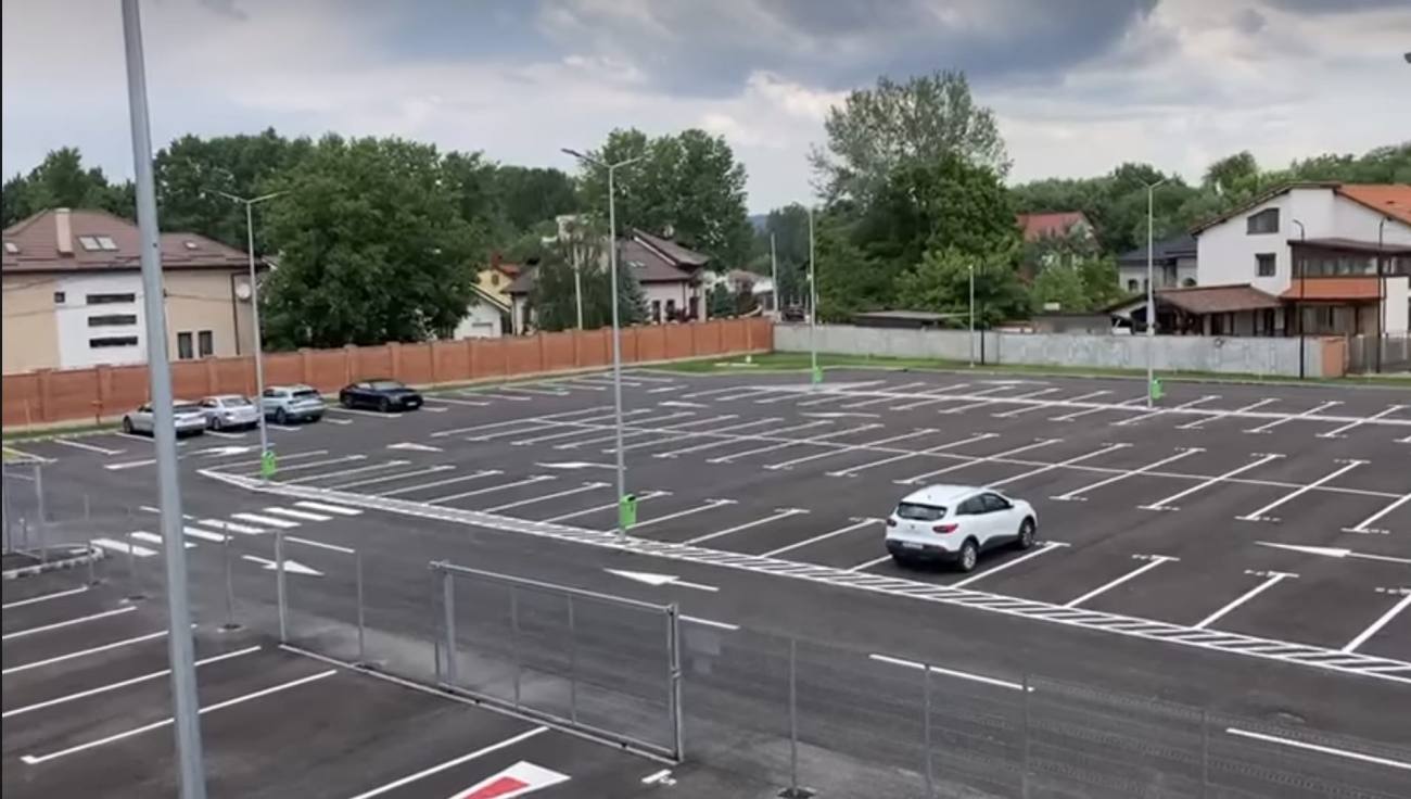 You are currently viewing Parcarea Stadionului „Eugen Popescu” poate fi utilizată de către șoferi, ziua, când arena nu găzduiește competiții sportive