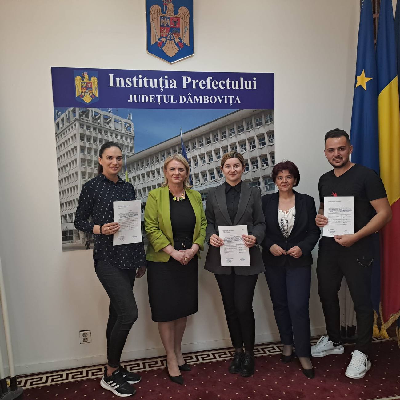 You are currently viewing Mai mulți studenți ai UVT, au efectuat un stagiu de practică la Prefectura Dâmbovița