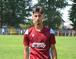 Read more about the article David Marcu, cel mai prolific marcator al Ligii a 4-a, în sezonul 2022-2023! Atacantul lui FC Potlogi a marcat 39 de goluri