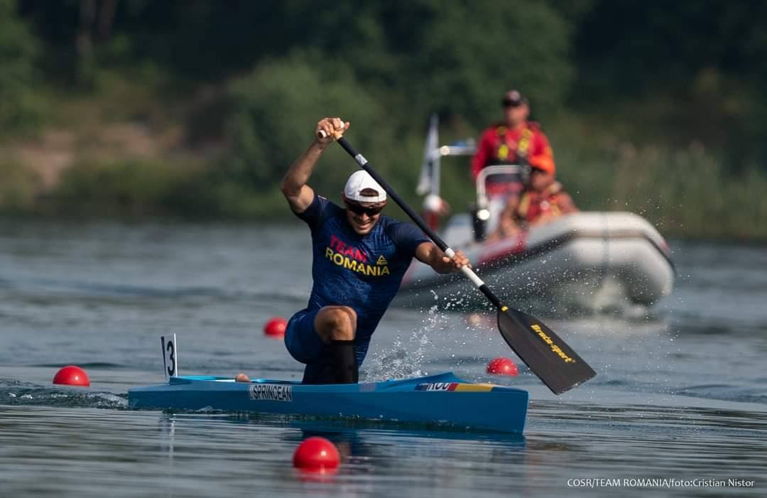 You are currently viewing Start pentru kaiaciștii și canoiștii tricolori pe lacul de lângă Aeroportul ”Ioan Paul al II-lea” din Cracovia