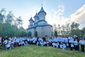 Read more about the article LA PAROHIA MĂNĂSTIREA COBIA DIN ARHIEPISCOPIA TÂRGOVIȘTEI A AVUT LOC A 13-A EDIȚIE A CONCURSULUI EPARHIAL DE TOACĂ