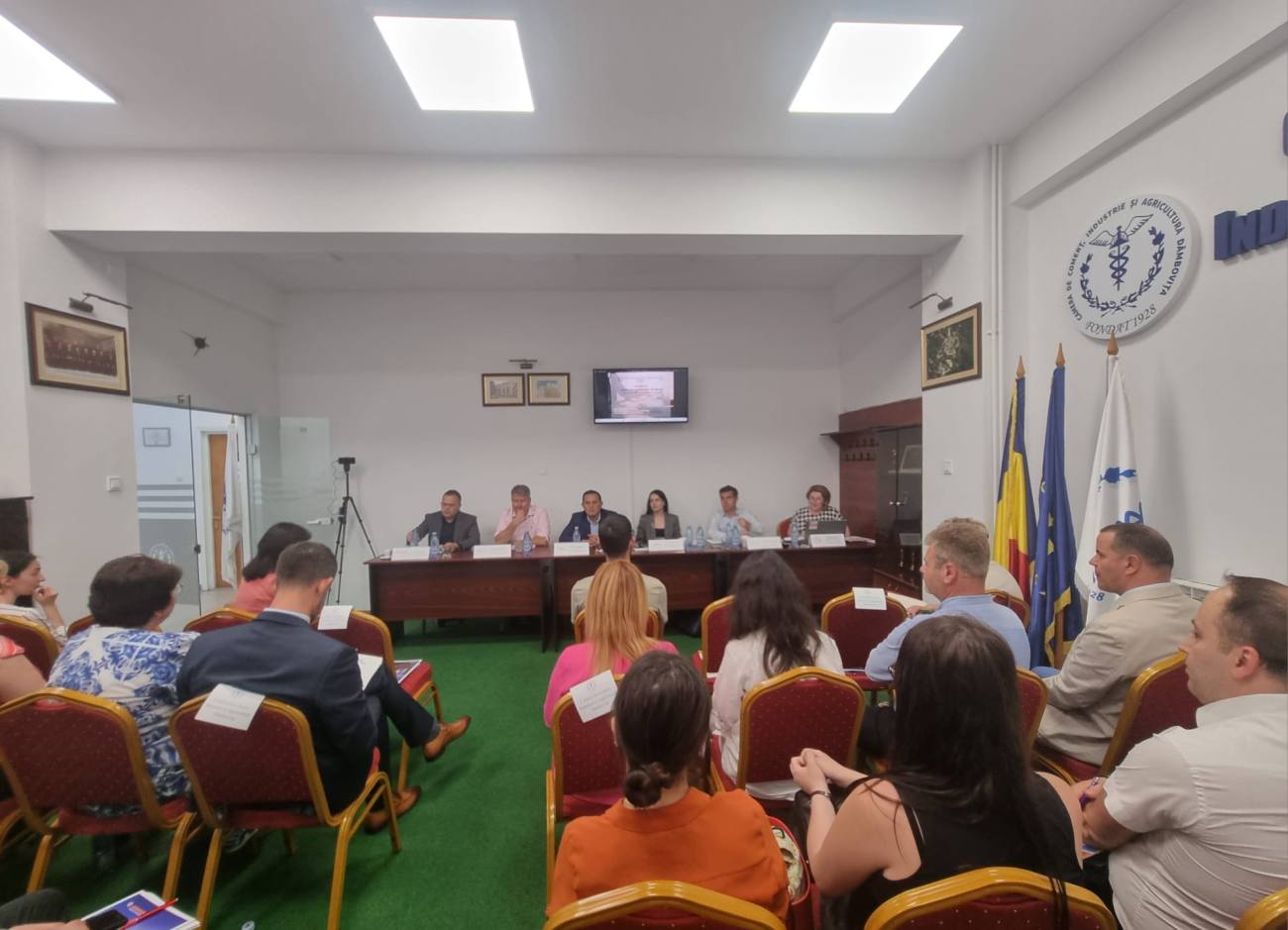 You are currently viewing Despre insolvență, din toate perspectivele, în cadrul unui seminar organizat, astăzi de CCIA Dâmbovița