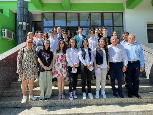 Read more about the article La Găești au fost premiați absolvenții de 10