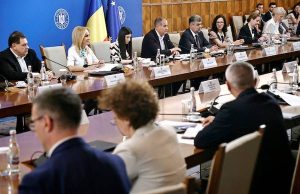 Read more about the article Surse: Natalia Intotero și Simona Bucura-Oprescu, favorite pentru a prelua Ministerul Familiei și Ministerul Muncii