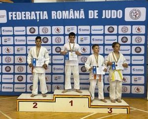 Read more about the article Iliuță Dobra, de la CS Târgoviște, medaliat cu argint la Campionatul Național de judo U12
