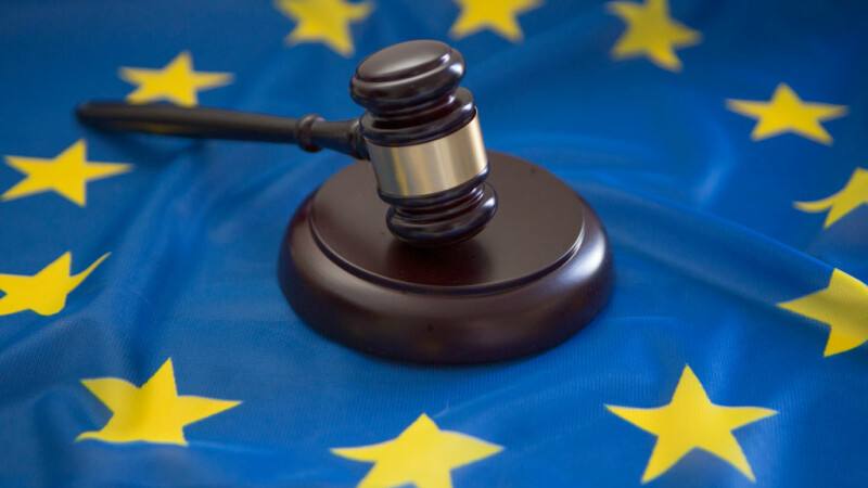 You are currently viewing Curtea de Justiție a UE: Instanțele din România NU trebuie să aplice deciziile CCR și ÎCCJ privind prescripția