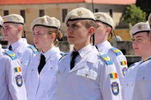 Read more about the article Elevii din liceele civile se pot transfera în colegiile naţionale militare