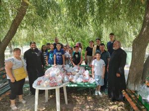 Read more about the article BISERICA SPRIJINĂ NEVOILE VÂRSTNICILOR INSTITUȚIONALIZAȚI