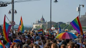 Read more about the article România a semnat,  alături de alte state, o declarație de susținere a comunității LGBTQ+ din Ungaria