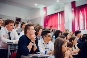 Read more about the article Numărul elevilor a atins cel mai mic nivel din ultimul deceniu, în anul școlar 2022-2023