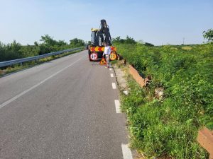 Read more about the article A început montarea limitatoarelor de viteză pe drumurile comunale din Petrești