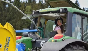 Read more about the article Gabriel Cioacă & Asociații: Conducerea fără permis sau punerea în circulație a unui tractor neînmatriculat sau neînregistrat se poate pedepsi acum cu închisoarea