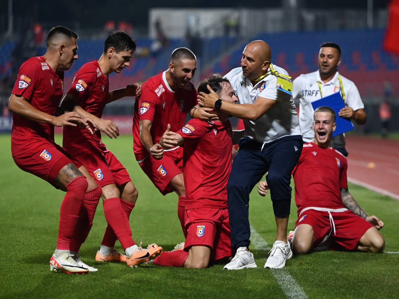 You are currently viewing Chindia Târgoviște atacă toate punctele cu Dumbrăvița! Vasile Miriuță: ”Trebuie să facem ce depinde de noi pentru a câștiga”