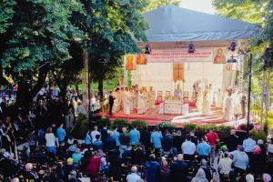 Read more about the article VIDEO – LA TÂRGOVIȘTE A FOST SĂRBĂTORIT SFÂNTUL IERARH NIFON, PATRIARHUL CONSTANTINOPOLULUI ŞI MITROPOLITUL ŢĂRII ROMÂNEŞTI