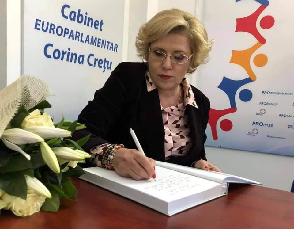 You are currently viewing Corina Crețu: Până acum Guvernul României nu a accesat decât jumatate din totalul fondurilor alocate, cu mult sub media europeană