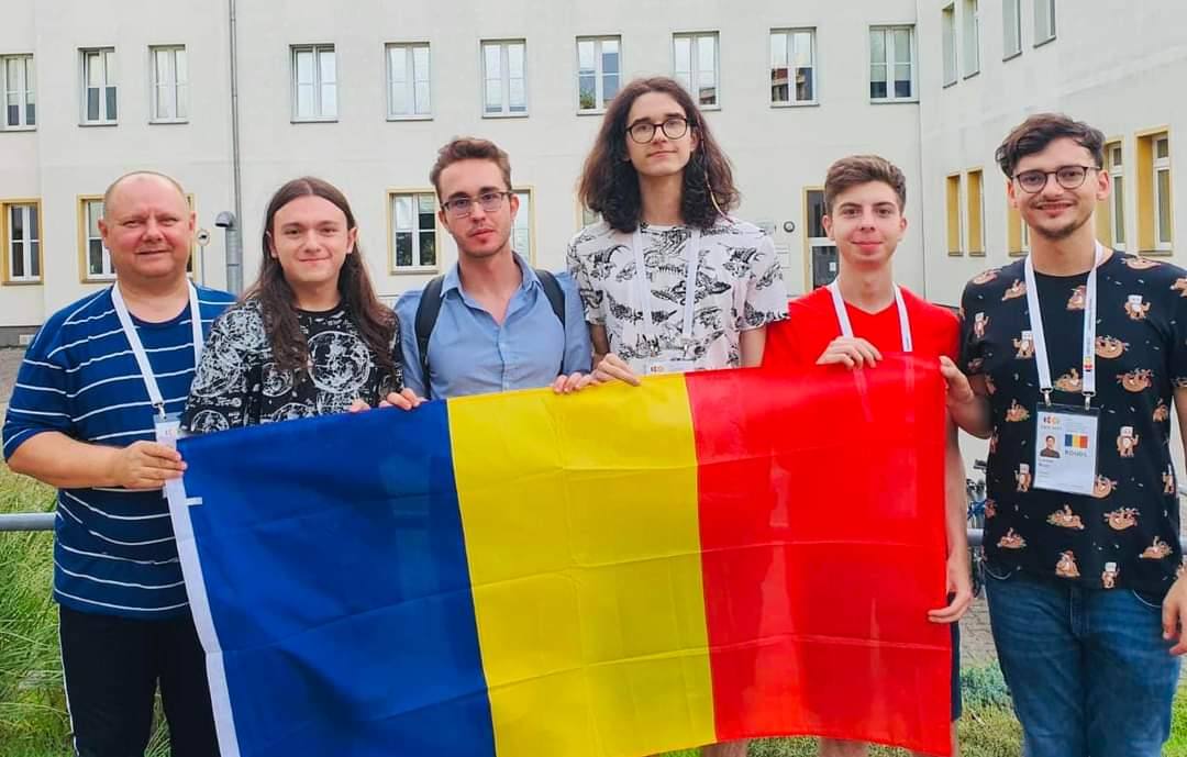 You are currently viewing Locul I pe națiuni pentru România, la Olimpiada de Informatică a Țărilor din  Europa Centrală