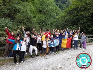 Read more about the article Momente inedite, în Bucegi, pentru 22 de elevi dâmbovițeni