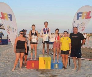 Read more about the article O sportivă de la CSȘ Târgoviște, medaliată cu aur la Campionatul Național de lupte pe plajă