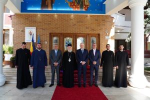 Read more about the article MITROPOLITUL NIFON L-A PRIMIT LA REȘEDINȚA EPARHIALĂ PE DOMNUL MIRCEA GEOANĂ, SECRETAR GENERAL ADJUNCT AL NATO