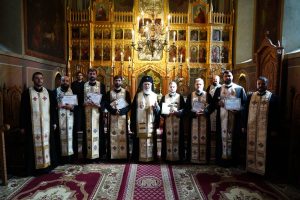 Read more about the article ACORDAREA DUHOVNICIEI PENTRU ȘASE TINERI PREOȚI ÎN ARHIEPISCOPIA TÂRGOVIȘTEI