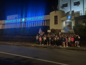 Read more about the article S-AU ÎNTORS CEI 40 DE TINERI DIN ARHIEPISCOPIA TÂRGOVIȘTE  CARE AU PARTICIPAT LA ITO -TIMIȘOARA