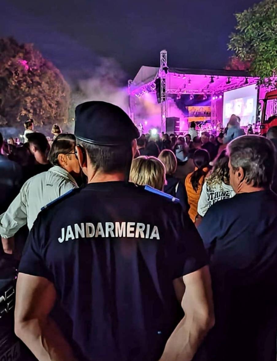 You are currently viewing Jandarmii dâmbovițeni vor fi în mijlocul cetățenilor la manifestările publice din perioada 7 – 10 septembrie a.c.
