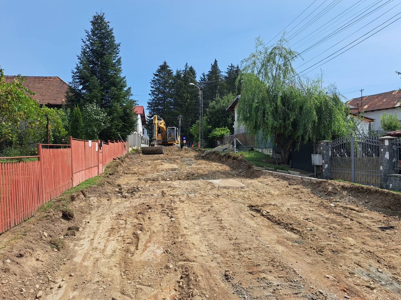 Continuă lucrările de asfaltare, în Municipiul Moreni