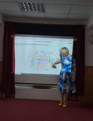 Read more about the article Cadre didactice de la Colegiul Naţional Pedagogic „Constantin Cantacuzino” au participat la cursuri de formare pentru dezvoltarea competențelor digitale