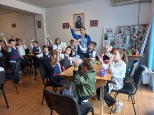 Read more about the article ASOCIAȚIA CENTRUL DIACONAL CASA CREȘTINĂ SPRIJINĂ ACTUL EDUCAȚIONAL