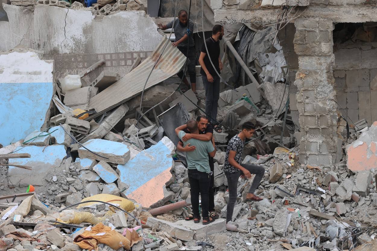 You are currently viewing România trimite în Fâșia Gaza produse alimentare și articole de cazarmament