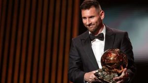 Read more about the article Messi a câștigat Balonul de Aur, pentru a opta oară în carieră