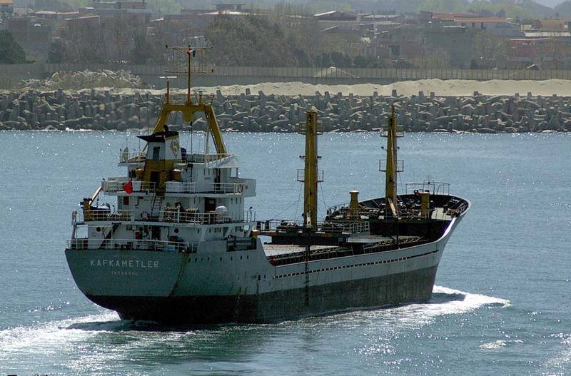 You are currently viewing Un cargobot sub pavilion turcesc a lovit o mină în Marea Neagră, în largul coastelor României