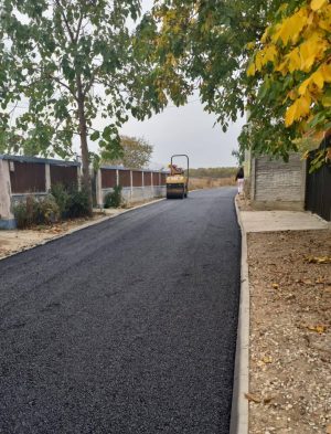 Read more about the article Ample lucrări de reabilitare a infrastructurii rutiere, la Corbii Mari