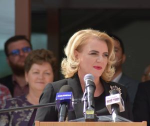 Read more about the article Mesajul prefectului, Claudia Gilia, la debutul noului an universitar: Fiecare dintre voi are potențialul de a contribui la schimbarea vieții oamenilor