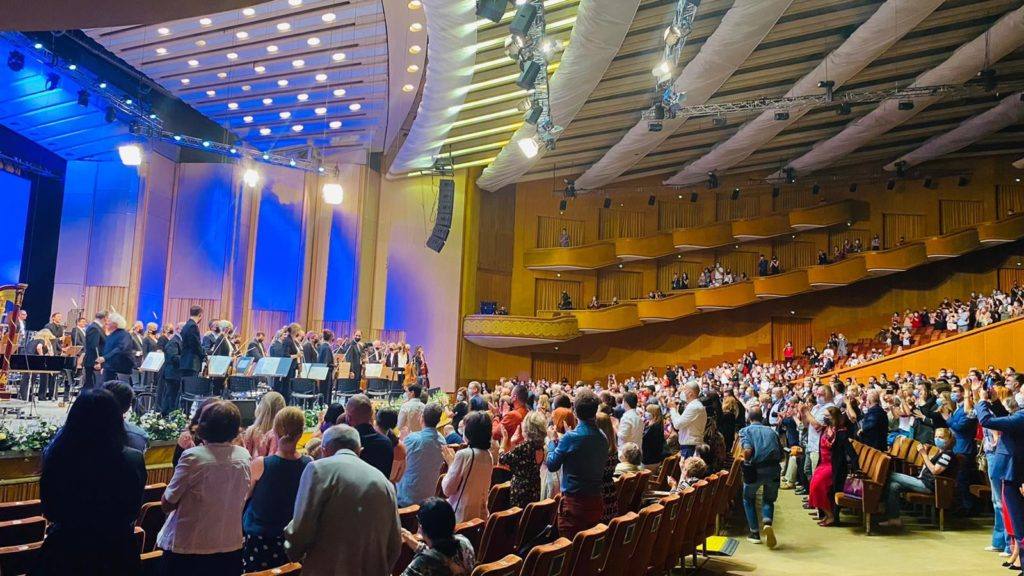 You are currently viewing Congresul reprezentanților comunităților de romi din  România va avea loc duminică, la Sala Palatului