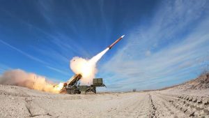 Read more about the article MApN: Azi am executat prima tragere cu sistemul PATRIOT intrat în dotarea Armatei României în 2020, doar cu militari români